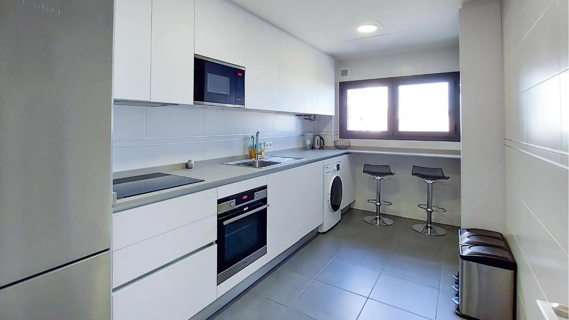 Cozy Apartment In Malaga With Kitchen