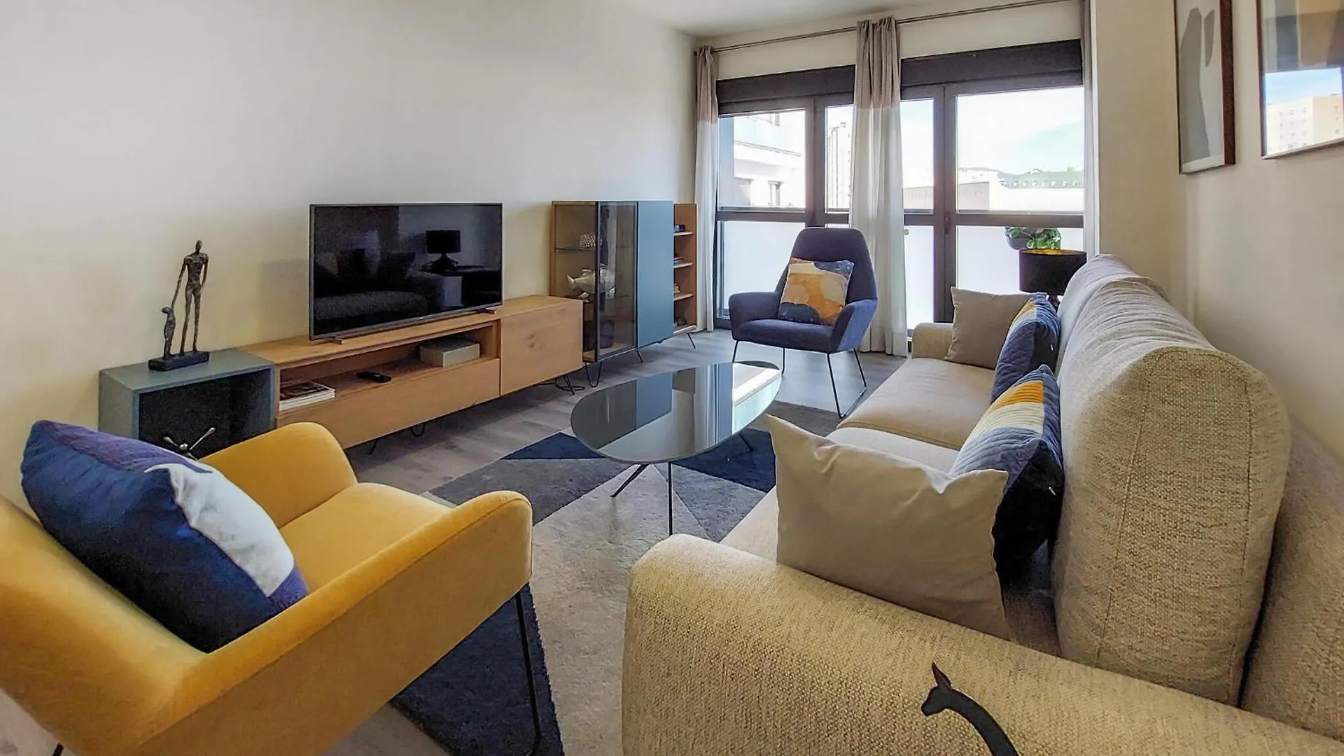 Cozy Apartment In Malaga With Kitchen